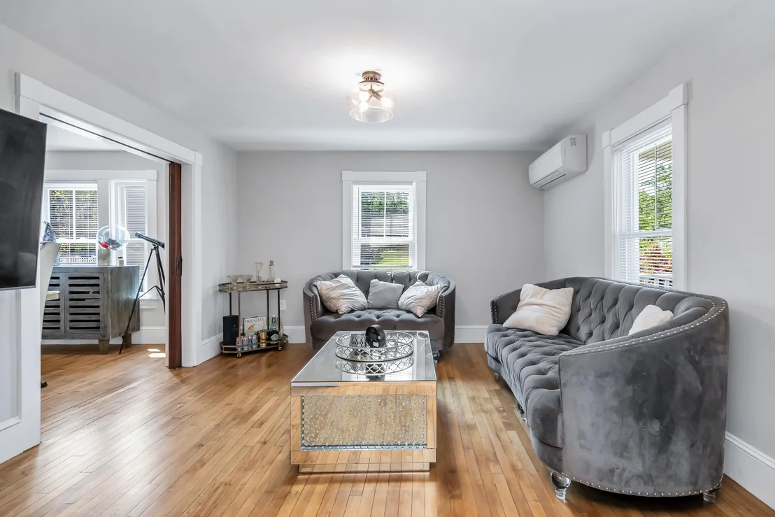 Photo of 24 Jefferson