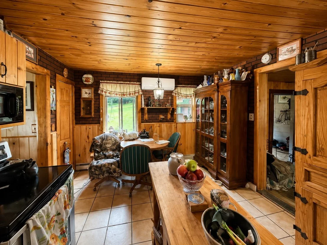 Photo of 933 Milan