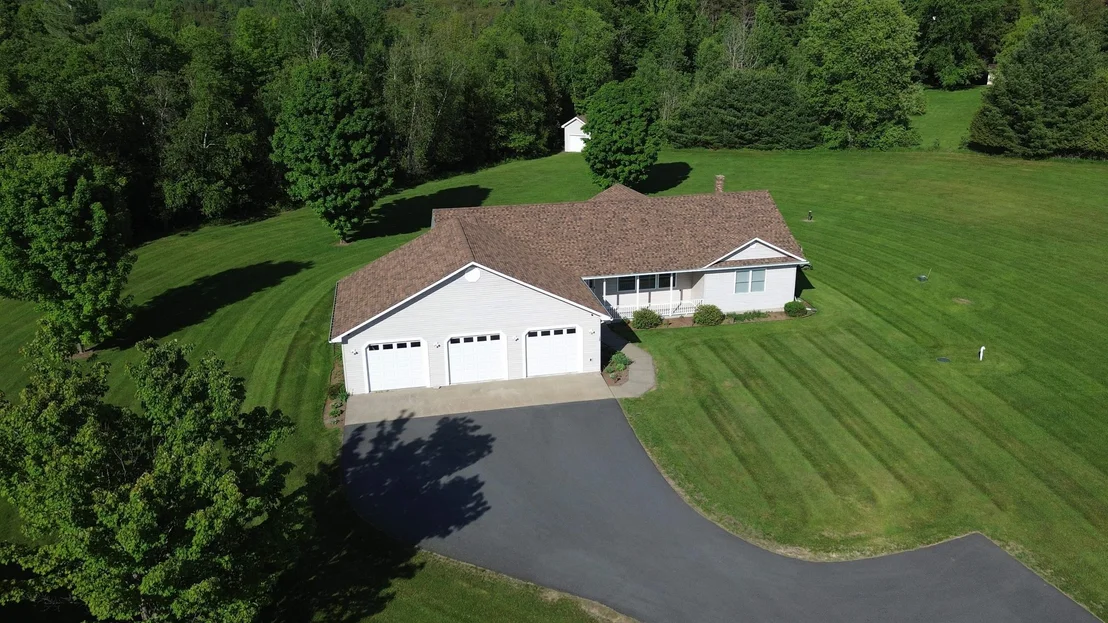 Photo of 348 Whispering Pines