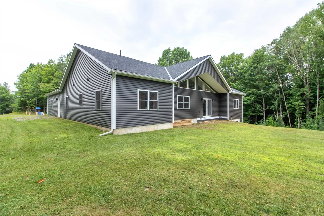 Photo of 559 Spencer Hill