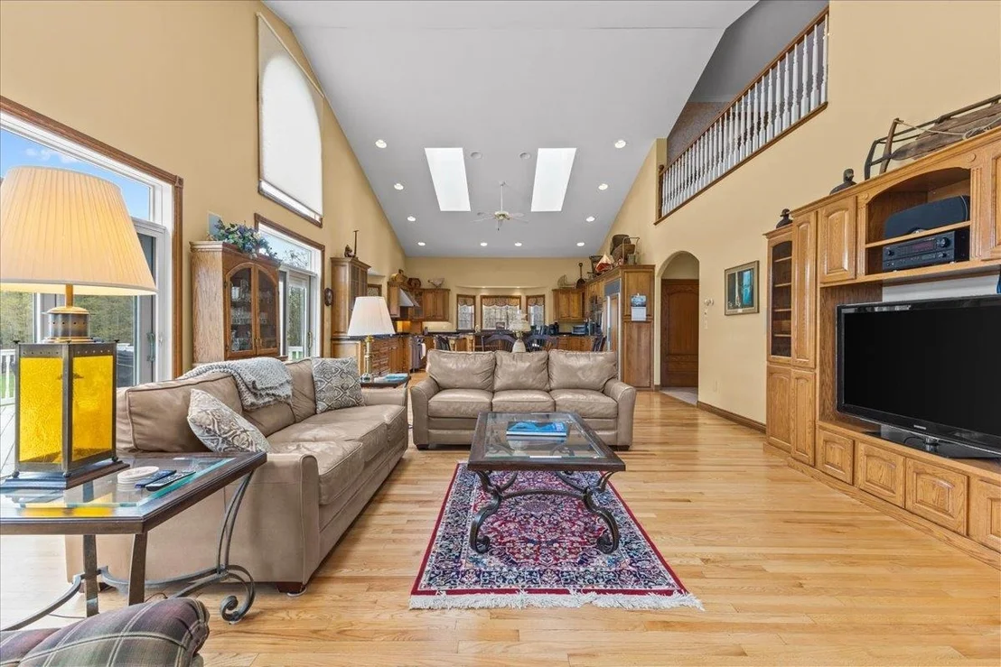 Photo of 1784 Nelson Hill