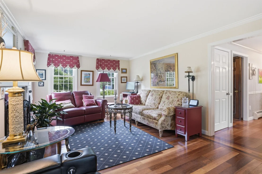 Photo of 9 Whitman