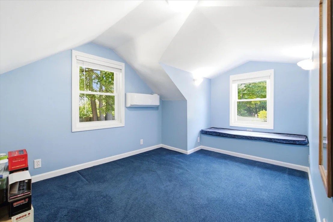 Photo of 30 Danis Park