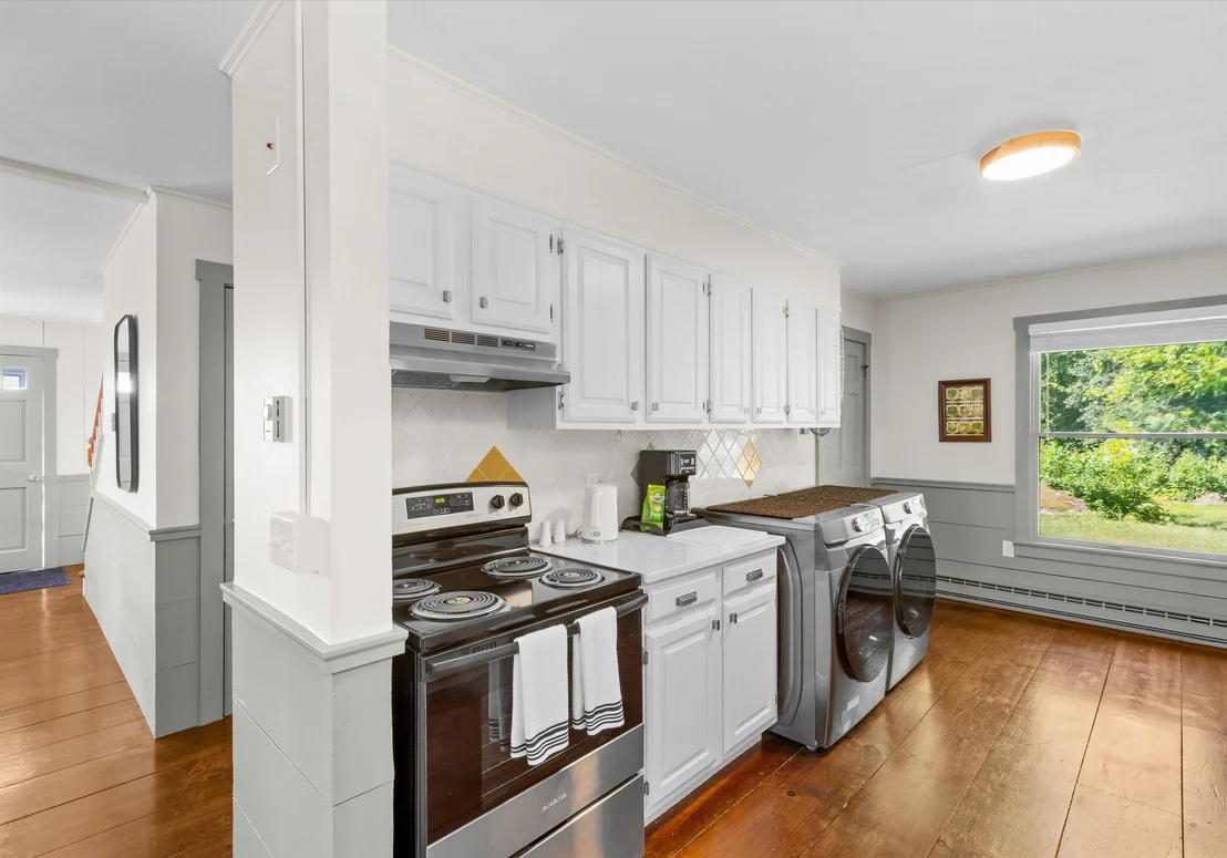 Photo of 470 Maple