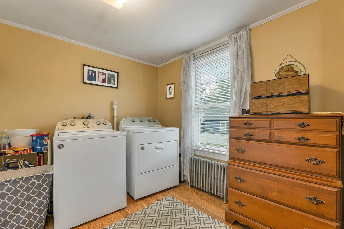 Photo of 101 Pine