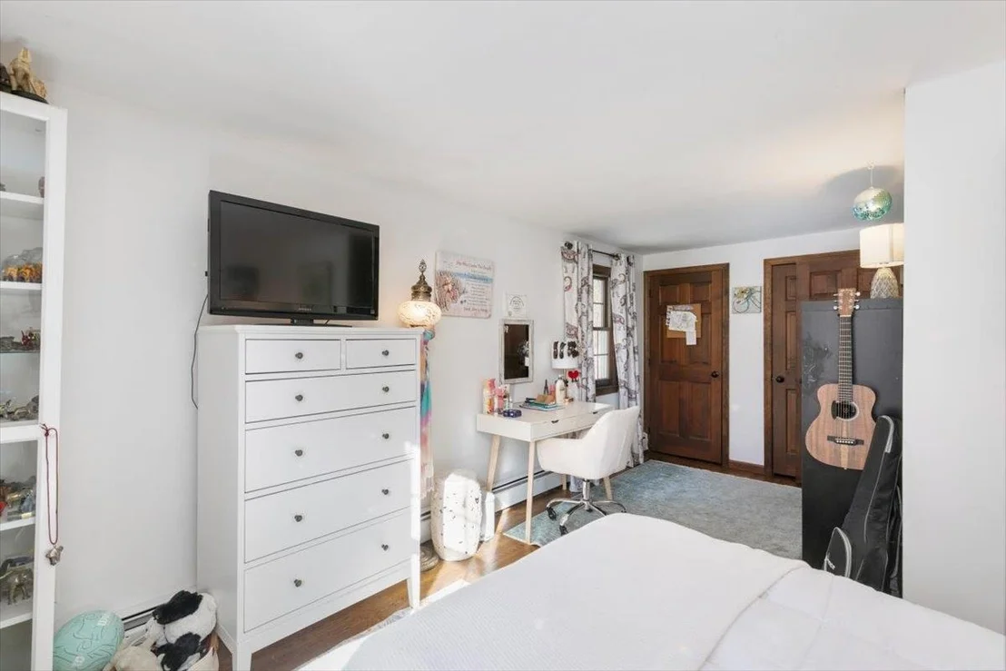 Photo of 11 Farview Hill