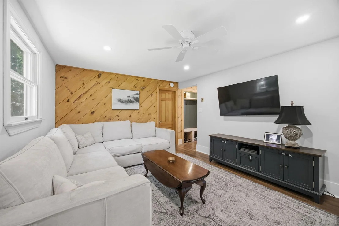 Photo of 48 Forest Hill