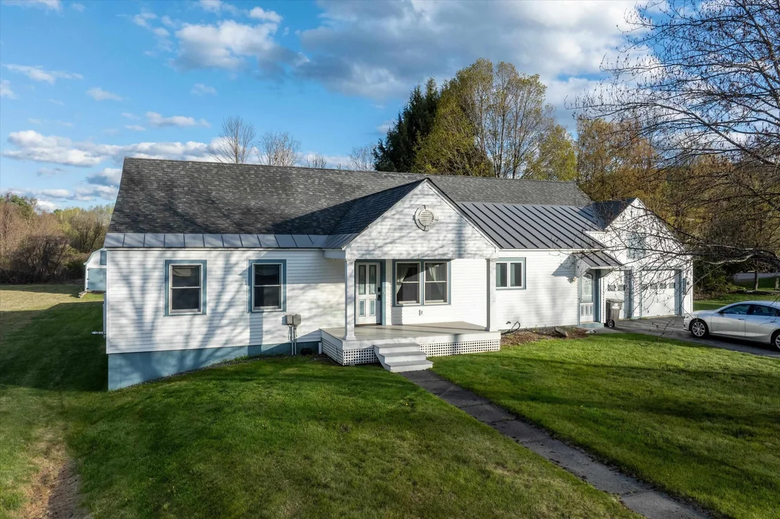 Photo of 64 Maple