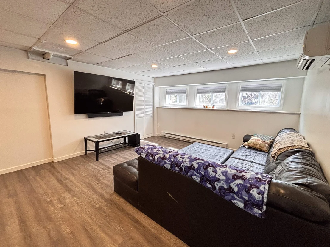 Photo of 87 Juniper