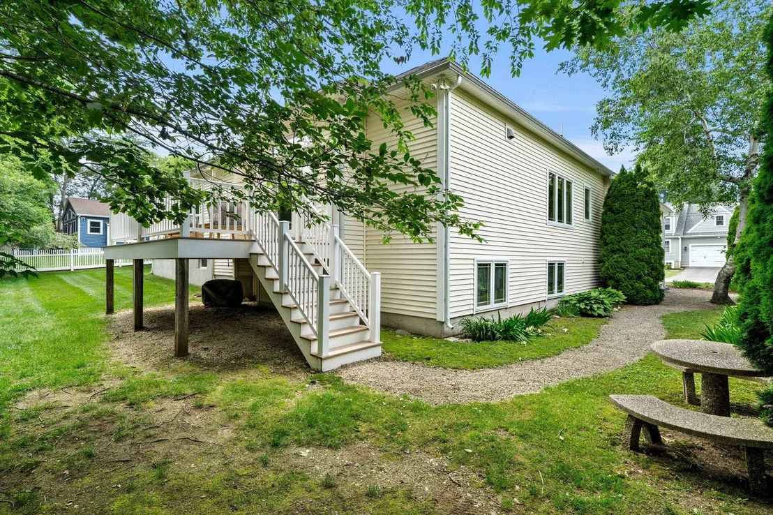 Photo of 20 Huckleberry