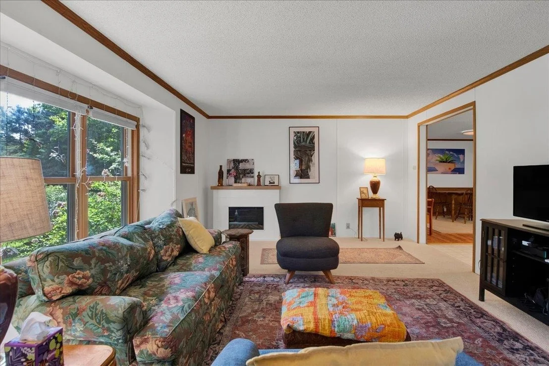 Photo of 107 Williston Woods