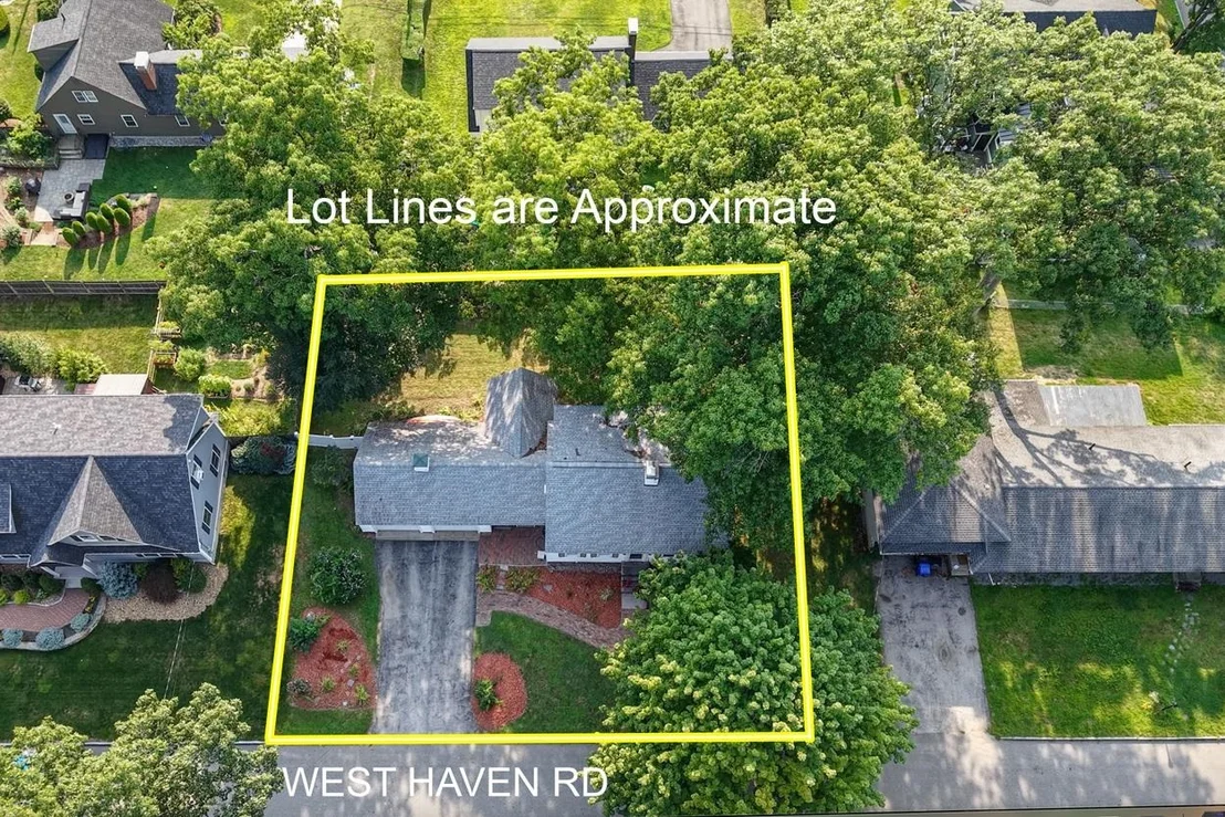 Photo of 234 W Haven