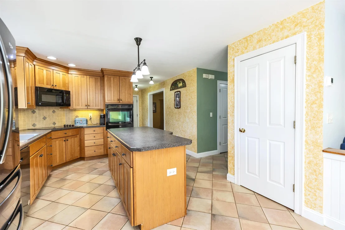 Photo of 230 Hoit