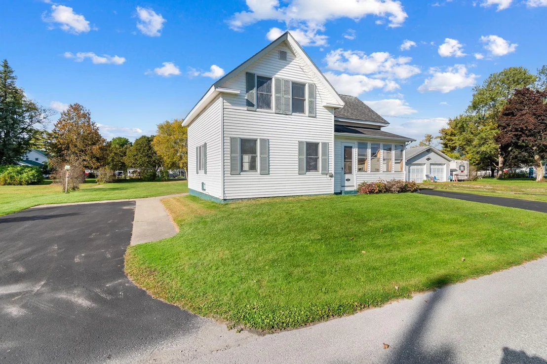 Photo of 30 Pine