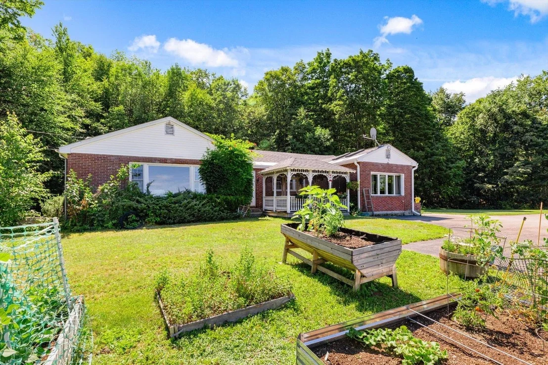 Photo of 110 Upper Jaffrey
