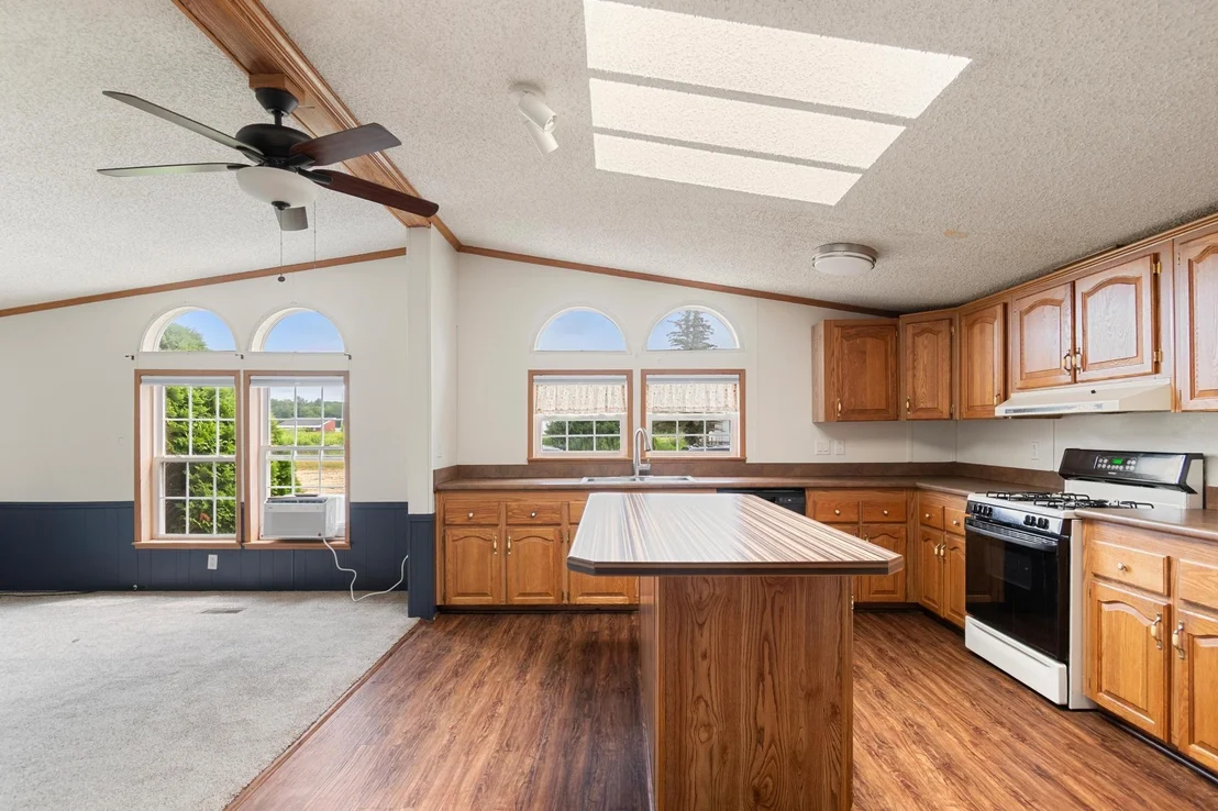Photo of 425 Mountain View