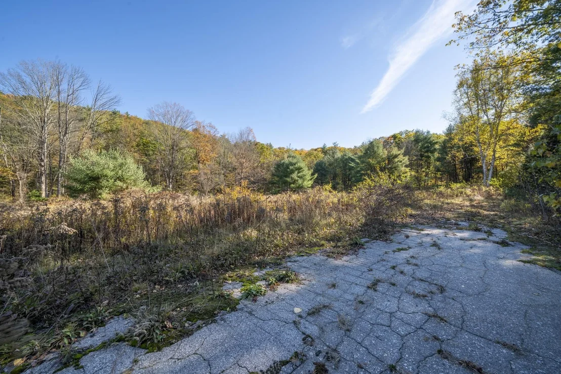 Photo of 126 Monadnock