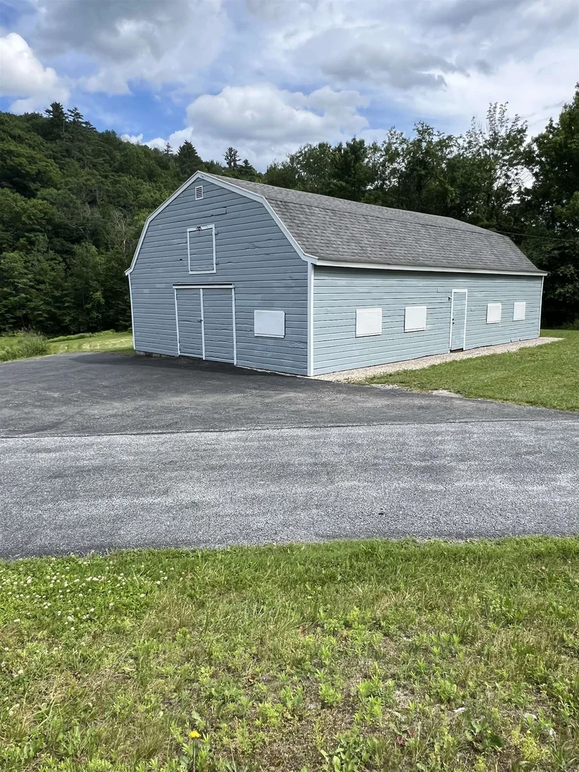 Photo of 2740 Sandgate