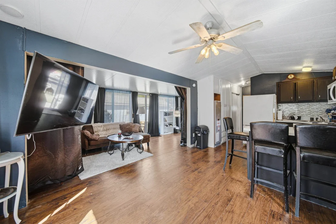 Photo of 14 Averill
