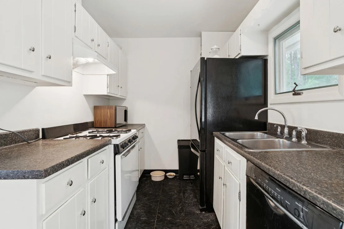 Photo of 28 Booth Woods