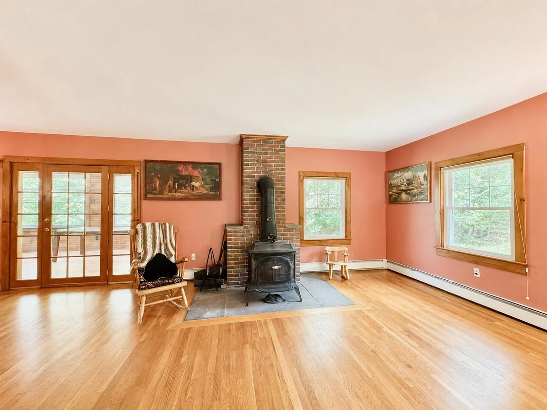 Photo of 244 Walpole Valley
