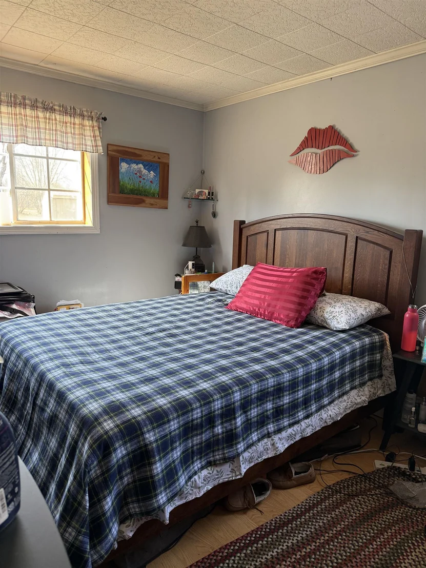 Photo of 34 Tilley