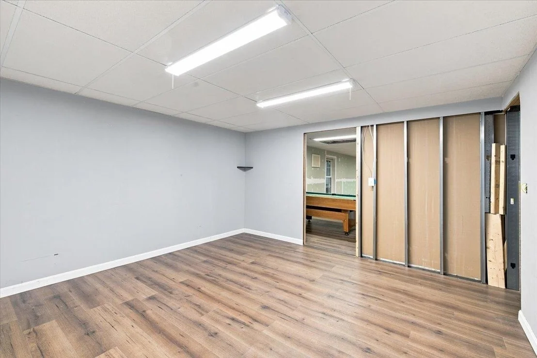 Photo of 5 Ames