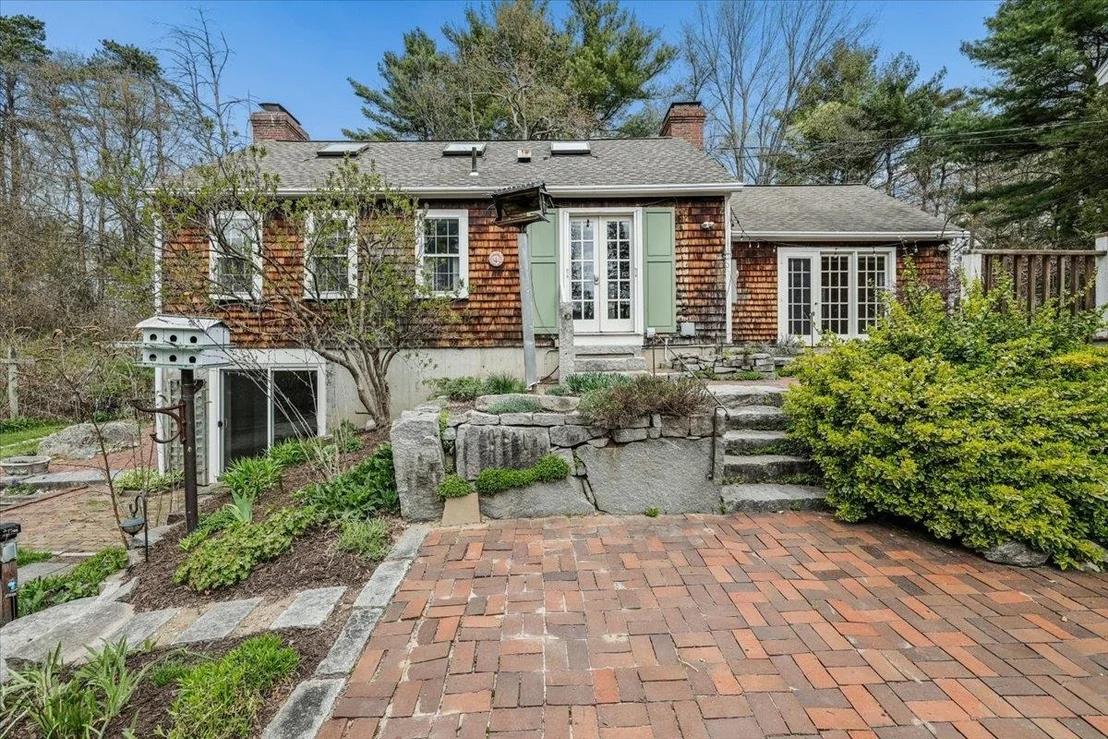 Photo of 2 Mack Hill