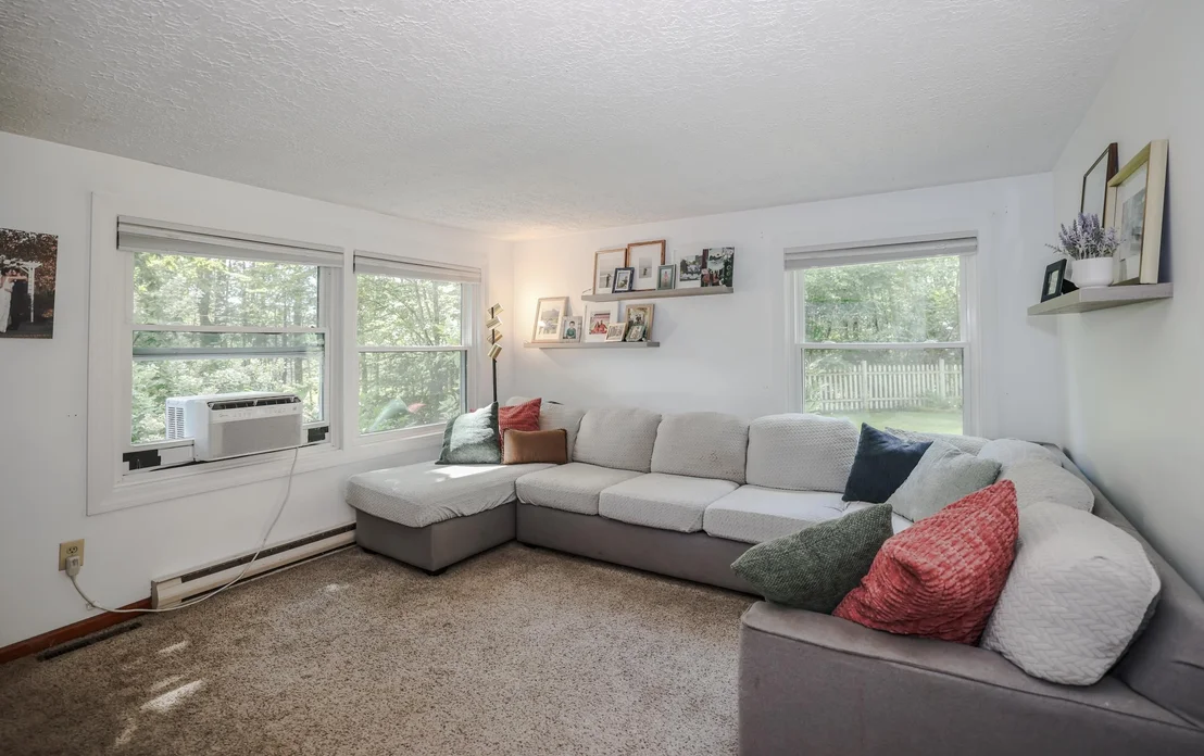 Photo of 285 Colby