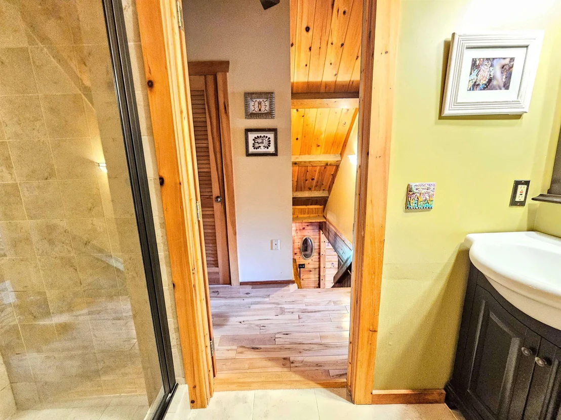 Photo of 1422 Merrifield