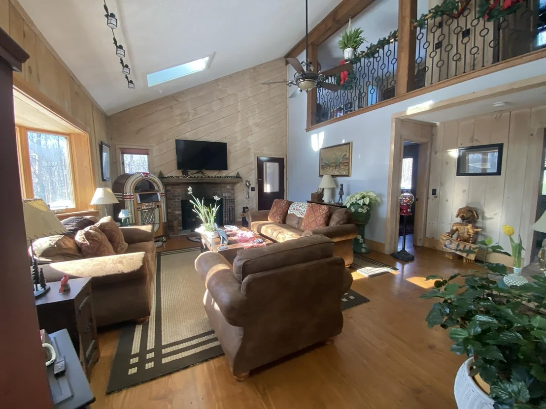 Photo of 239 Valley View