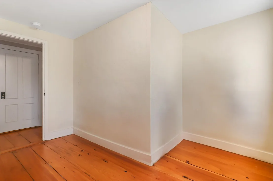 Photo of 32 Bean Hill