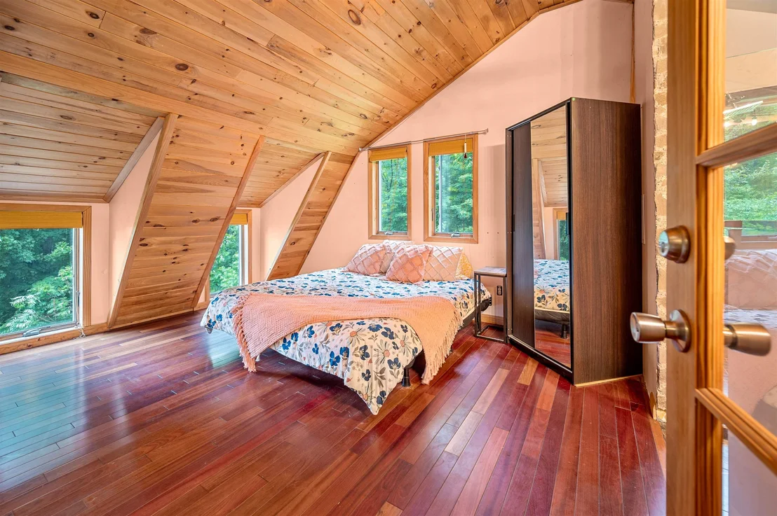Photo of 2307 Bliss