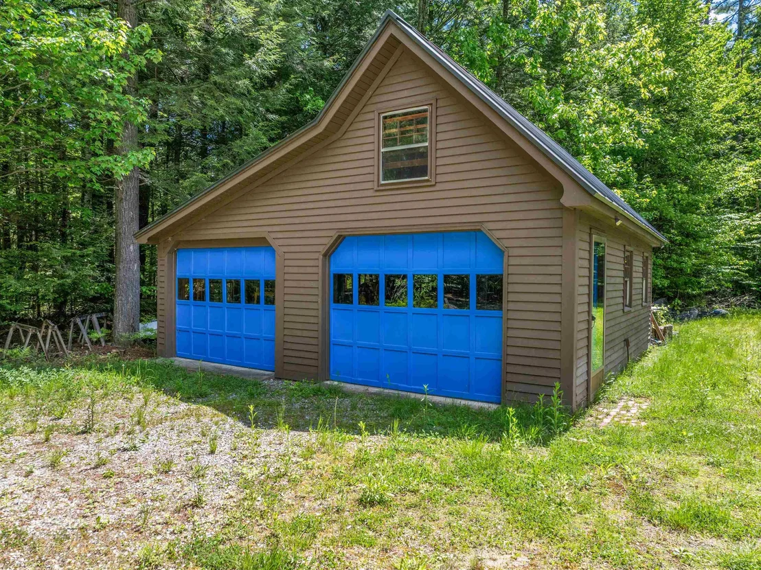 Photo of 47 Forest Pond