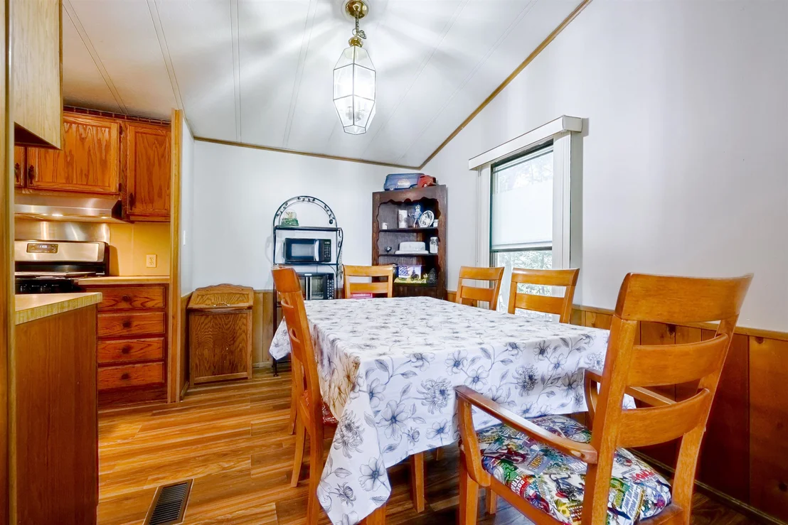 Photo of 20 Riverside