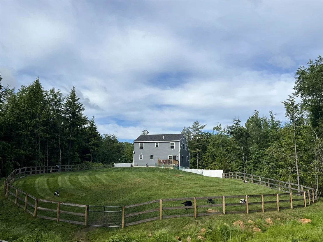 Photo of 992 Beauty Hill