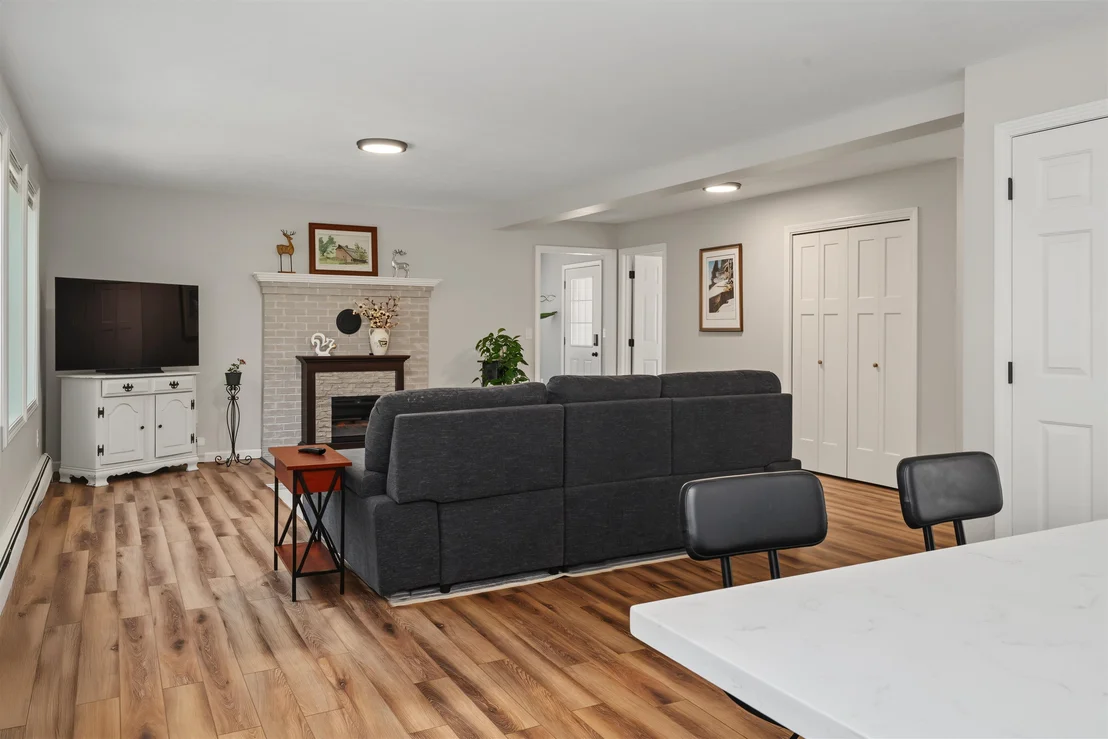 Photo of 590 Main