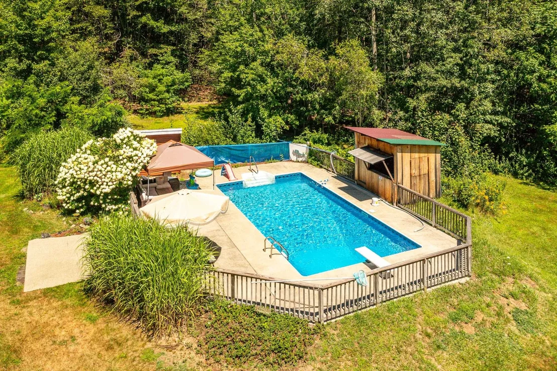 Photo of 708 2Nd Crown Point
