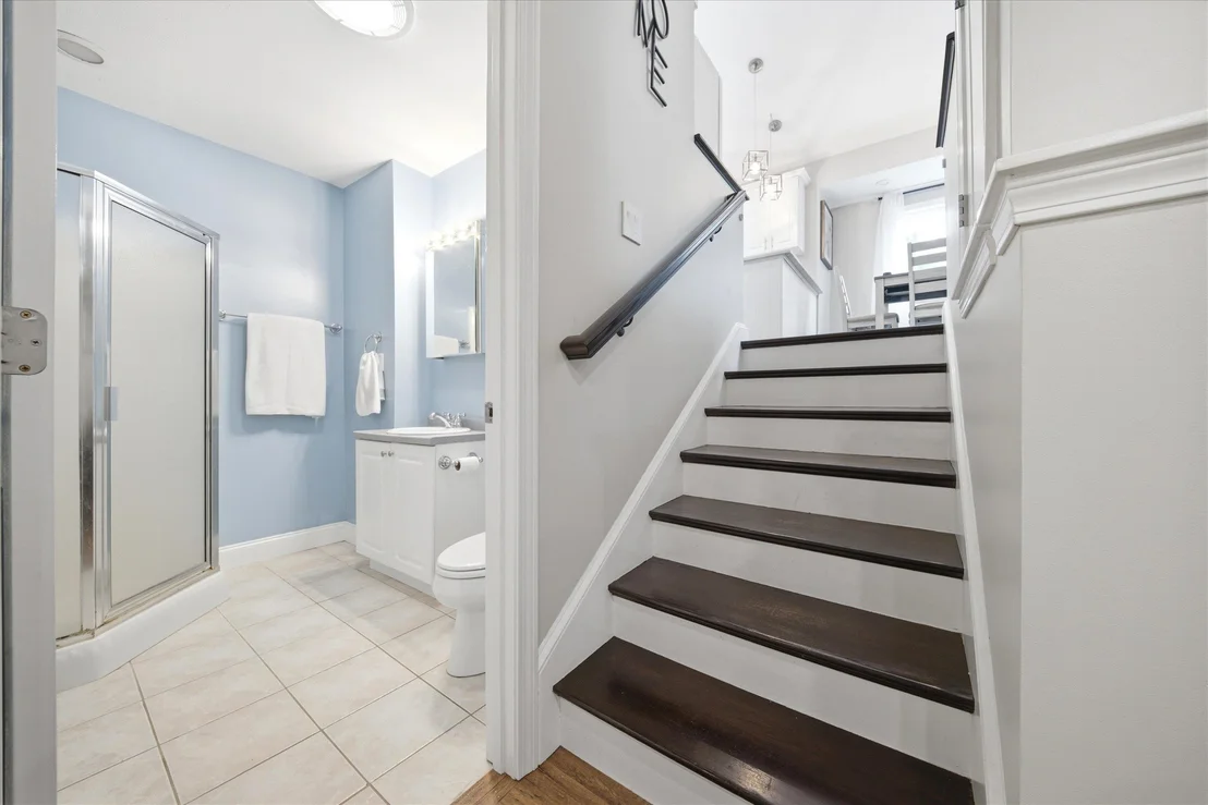 Photo of 107 Hackett Hill