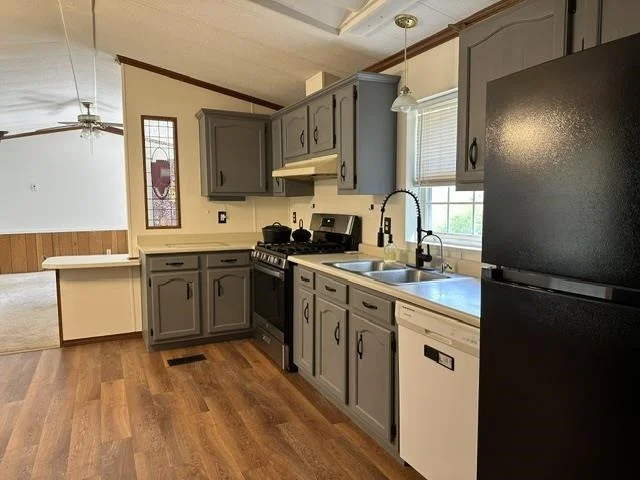 Photo of 44 Castle