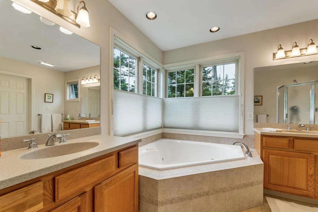 Photo of 18 River View