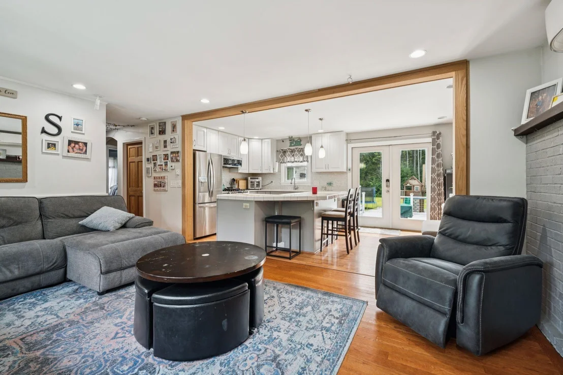 Photo of 37 Riverside