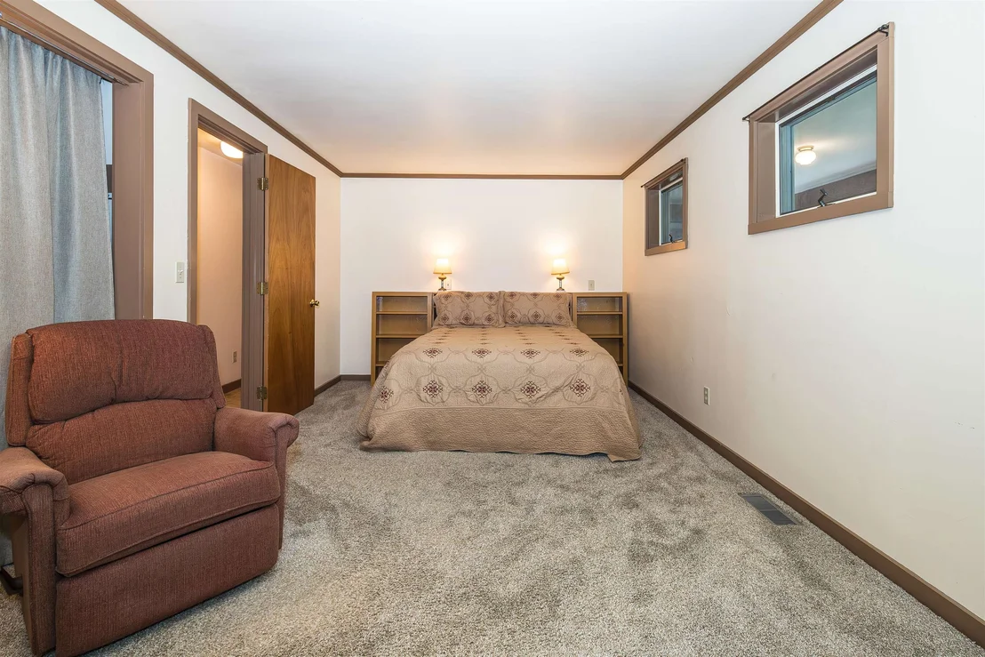 Photo of 819 Buttles