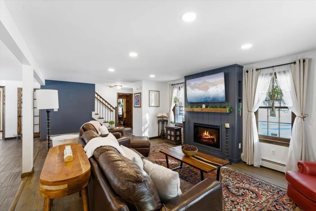 Photo of 11 Farview Hill
