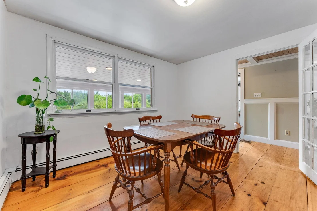 Photo of 387 Foote Brook