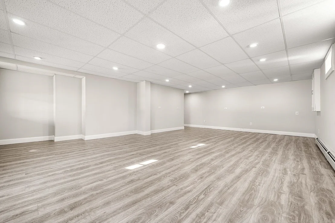 Photo of 102 Kimball