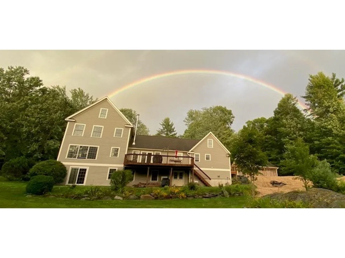 Photo of 880 Stonefence