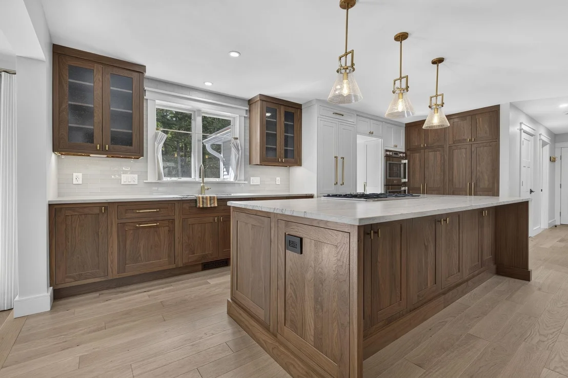 Photo of 4 Taconic