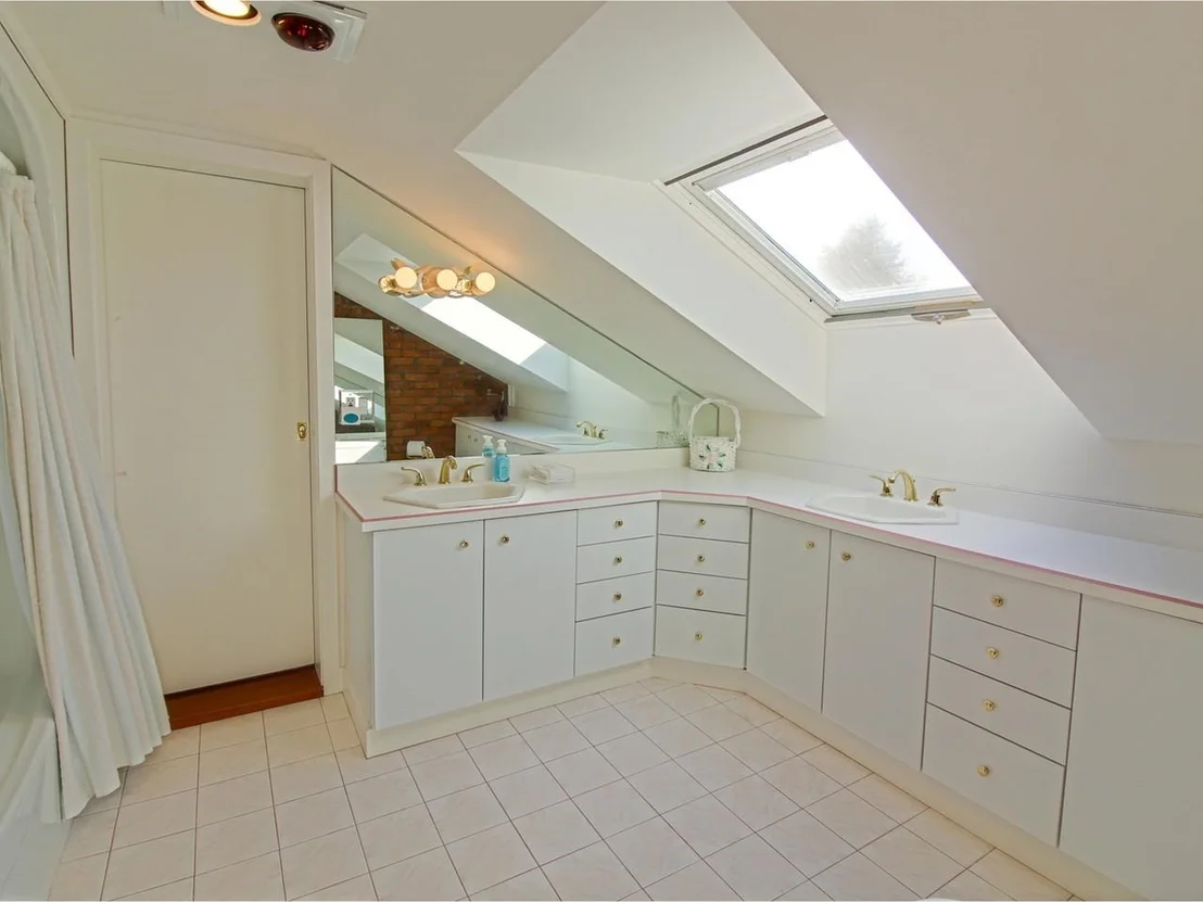 Photo of 165 Crescent
