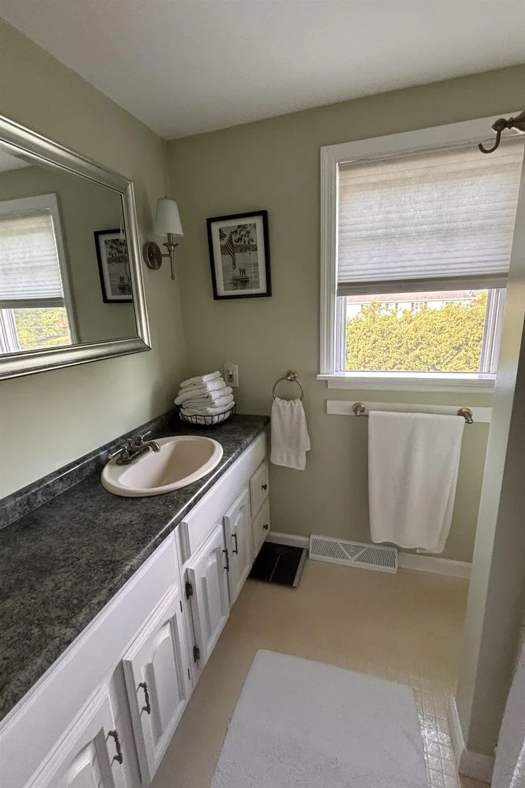 Photo of 20 Edgewood
